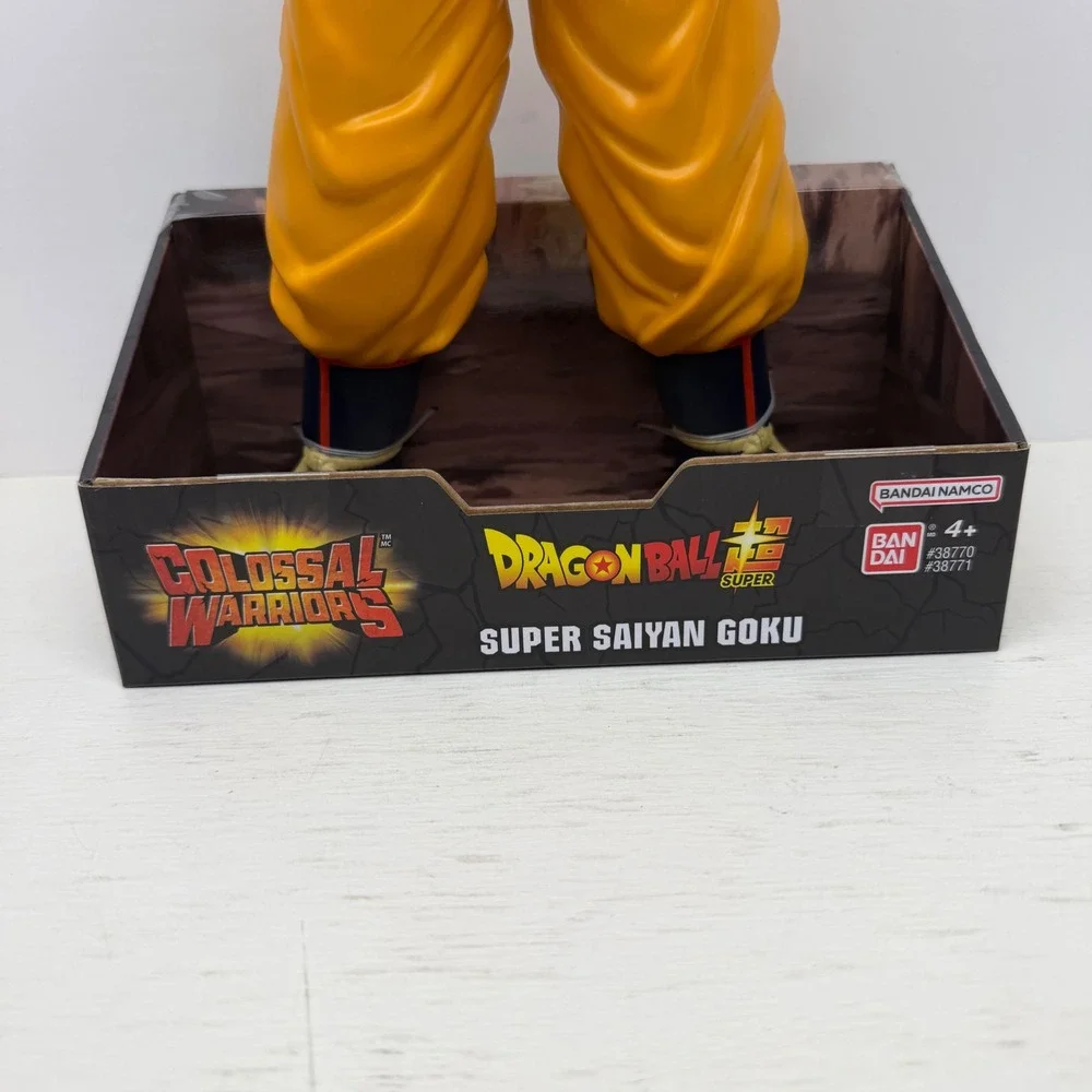 Bandai Dragon Ball Super Colossal Warriors Super Saiyan Goku 12